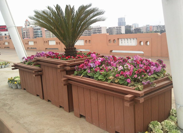丽耐建材塑木花箱厂家